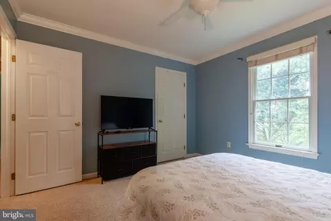 Bedroom - 2425 Hunters Chase Ct, Frederick, MD 21702 photo 16 of 17