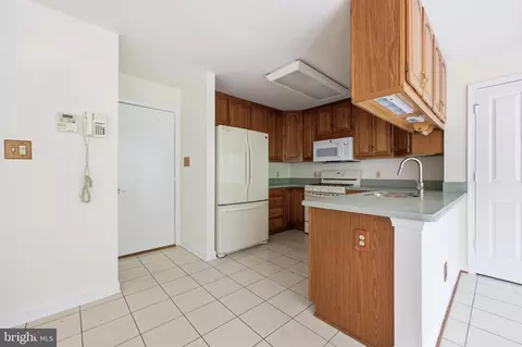 Kitchen - 2417 Bear Den Rd, Frederick, MD 21701 photo 3 of 5