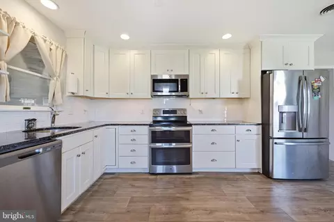 Kitchen - 23 Hammaker St, Thurmont, MD 21788 photo 3 of 5