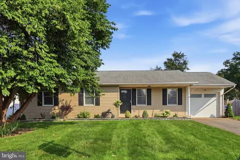 Exterior - 23 Hammaker St, Thurmont, MD 21788 photo 11 of 12