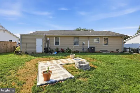 Exterior - 23 Hammaker St, Thurmont, MD 21788 photo 7 of 12