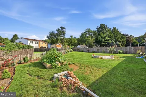 Exterior - 23 Hammaker St, Thurmont, MD 21788 photo 5 of 12