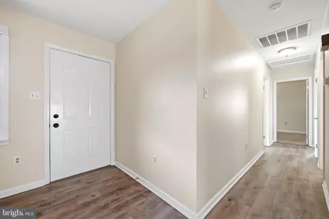 Entry Way - 23 Hammaker St, Thurmont, MD 21788 photo 4 of 5