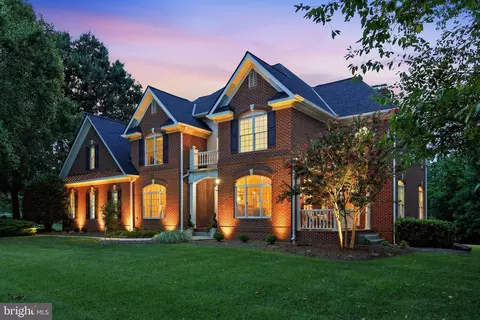 Exterior - 6048 White Flint, Frederick, MD 21702 photo 8 of 15