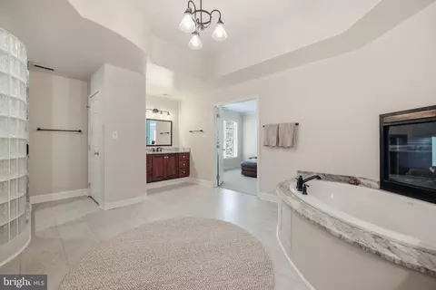 Bath - 6048 White Flint, Frederick, MD 21702 photo 3 of 6