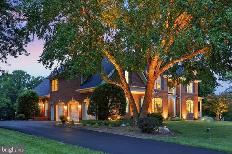 Exterior - 6048 White Flint, Frederick, MD 21702 photo 11 of 15