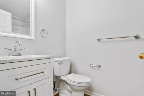 Bath - 2149 Wainwright Ct #BC, Frederick, MD 21702 photo 1 of 1