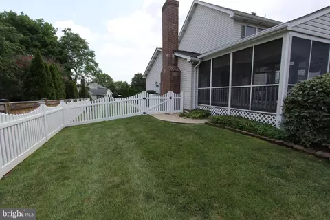 Exterior - 6759 Meadowside Dr, Frederick, MD 21702 photo 13 of 17