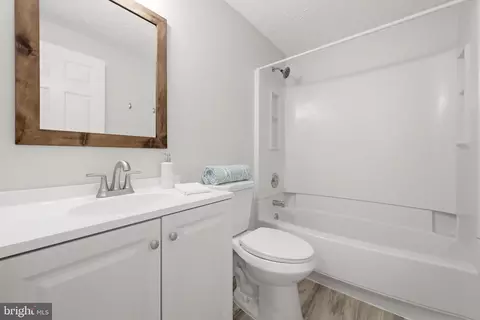 Bath - 6711 Kernel Ct, Frederick, MD 21703 photo 2 of 3