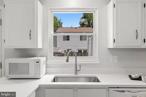 Kitchen - 6711 Kernel Ct, Frederick, MD 21703 photo 3 of 4