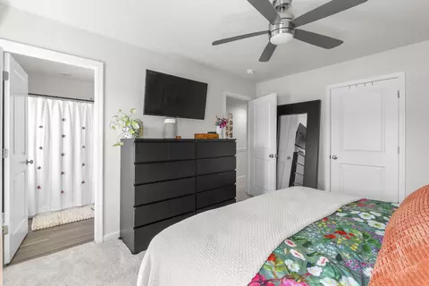 Bedroom - 8656 Walter Martz Rd, Frederick, MD 21702 photo 3 of 4