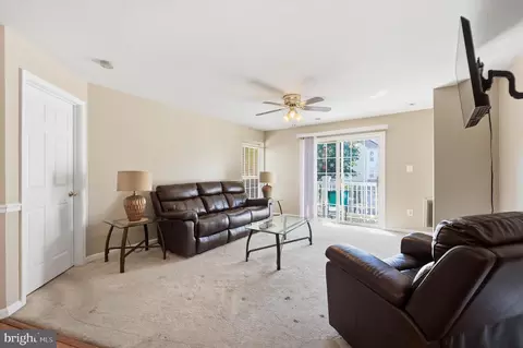 Living - 2501 Driftwood Ct #2D, Frederick, MD 21702 photo 1 of 1