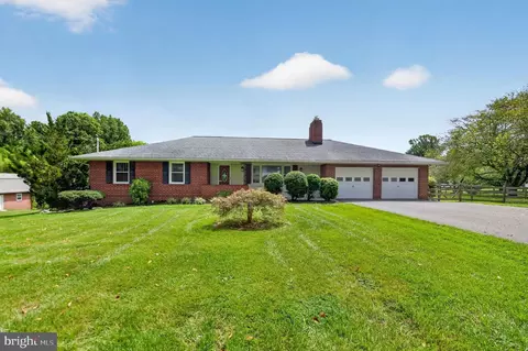 Exterior - 2901 Francis Dr, Frederick, MD 21704 photo 3 of 11