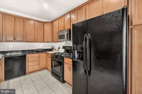 Kitchen - 1794 B Poolside Way #24-B, Frederick, MD 21701 photo 2 of 7