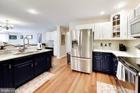 Kitchen - 12205 Warner Rd, Keymar, MD 21757 photo 2 of 2