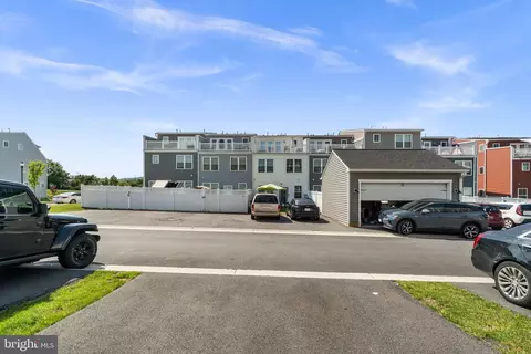 Exterior - 405 Gillespie Dr, Frederick, MD 21702 photo 5 of 5