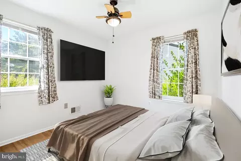 Bedroom - 5661 Crabapple Dr, Frederick, MD 21703 photo 6 of 7