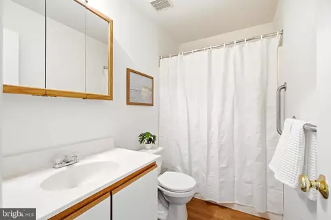 Bath - 5661 Crabapple Dr, Frederick, MD 21703 photo 1 of 2