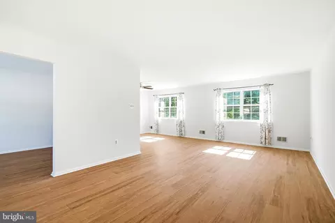Living - 5661 Crabapple Dr, Frederick, MD 21703 photo 2 of 5