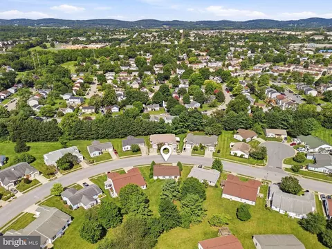 View/Area - 5661 Crabapple Dr, Frederick, MD 21703 photo 1 of 2