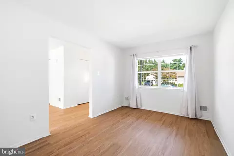 Living - 5661 Crabapple Dr, Frederick, MD 21703 photo 3 of 5