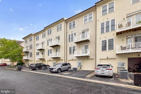 Exterior - 9512 Hyde Pl #9512, Frederick, MD 21704 photo 2 of 4