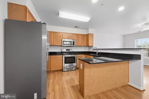 Kitchen - 4967 Clarendon Ter, Frederick, MD 21703 photo 2 of 5
