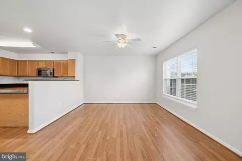 Living - 4967 Clarendon Ter, Frederick, MD 21703 photo 4 of 5