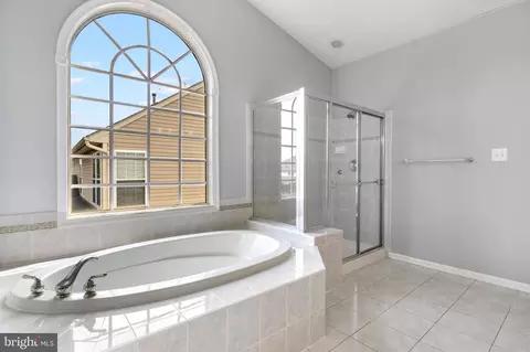 Bath - 1815 Granby Way, Frederick, MD 21702 photo 1 of 7