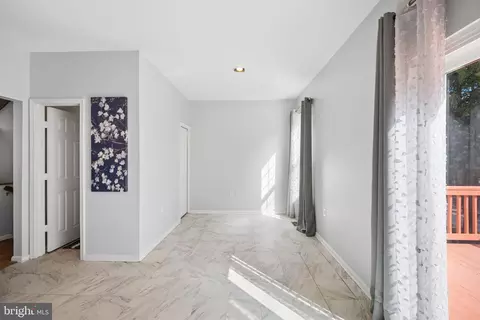 Entry Way - 122 Long Acre Ct, Frederick, MD 21702 photo 7 of 7