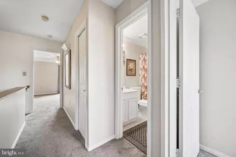 Entry Way - 122 Long Acre Ct, Frederick, MD 21702 photo 6 of 7