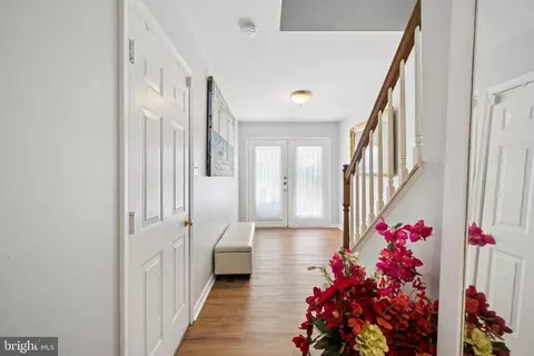 Entry Way - 122 Long Acre Ct, Frederick, MD 21702 photo 1 of 7