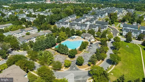 View/Area - 122 Long Acre Ct, Frederick, MD 21702 photo 5 of 7