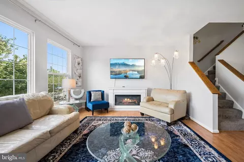 Living - 122 Long Acre Ct, Frederick, MD 21702 photo 1 of 3