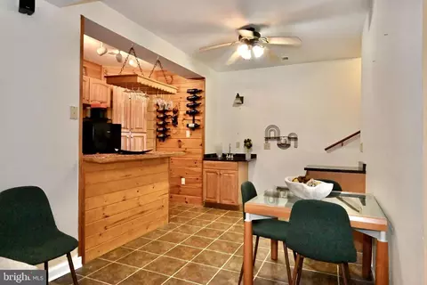 Dining - 8051 Old Receiver Rd, Frederick, MD 21702 photo 3 of 3