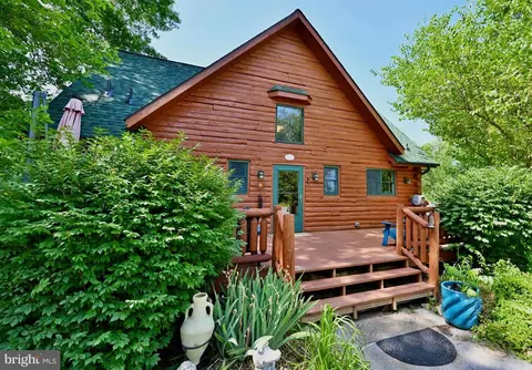 Exterior - 8051 Old Receiver Rd, Frederick, MD 21702 photo 1 of 10
