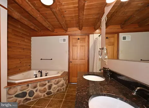 Bath - 8051 Old Receiver Rd, Frederick, MD 21702 photo 3 of 5