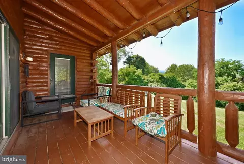 Exterior - 8051 Old Receiver Rd, Frederick, MD 21702 photo 3 of 10
