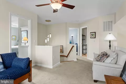 Entry Way - 7 Derr Ln, Middletown, MD 21769 photo 3 of 3