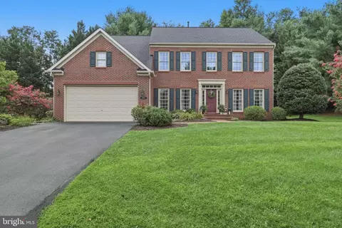 10005 Prestwich Ter, Ijamsville, MD 21754