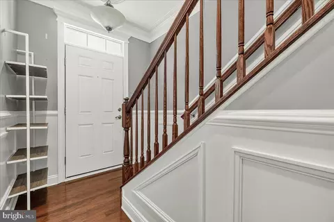 Entry Way - 7803 Wormans Mill Rd, Frederick, MD 21701 photo 7 of 9