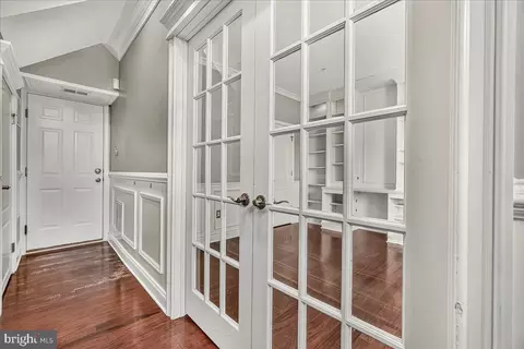 Entry Way - 7803 Wormans Mill Rd, Frederick, MD 21701 photo 8 of 9