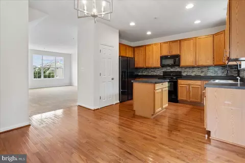 Kitchen - 615 Amberfield Rd, Frederick, MD 21703 photo 4 of 4