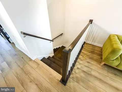 Entry Way - 1324 Ricketts Rd, Frederick, MD 21702 photo 5 of 10