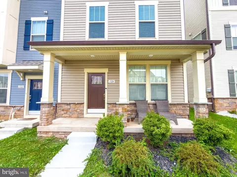 Exterior - 1324 Ricketts Rd, Frederick, MD 21702 photo 2 of 5