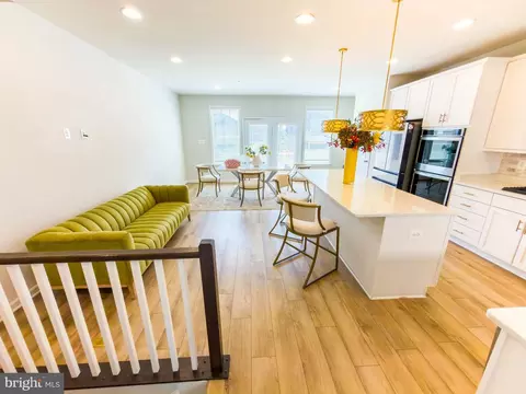 Entry Way - 1324 Ricketts Rd, Frederick, MD 21702 photo 6 of 10