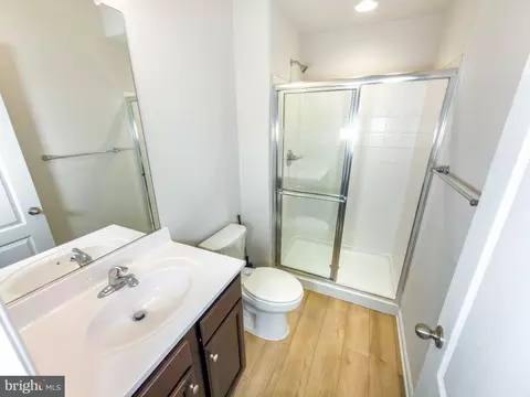 Bath - 1324 Ricketts Rd, Frederick, MD 21702 photo 1 of 4