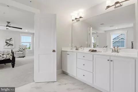Entry Way - 7026 Ridge Rd, Frederick, MD 21702 photo 6 of 11