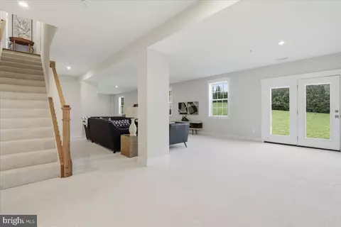 Entry Way - 7026 Ridge Rd, Frederick, MD 21702 photo 9 of 11