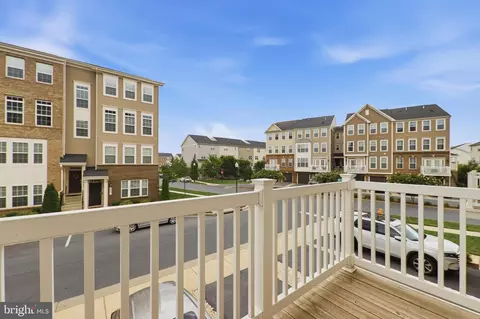 Exterior - 5904 Krantz Dr, Frederick, MD 21703 photo 4 of 11